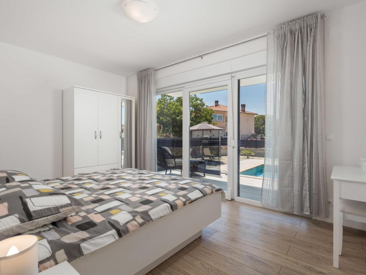 Holiday Home Villa Palma - KRK148 Pinezići Dış mekan fotoğraf