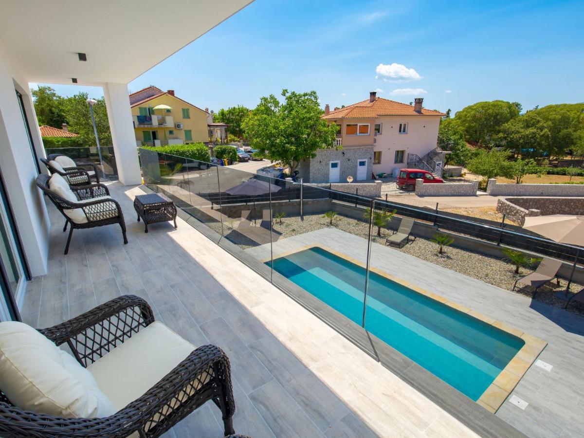 Holiday Home Villa Palma - KRK148 Pinezići Dış mekan fotoğraf